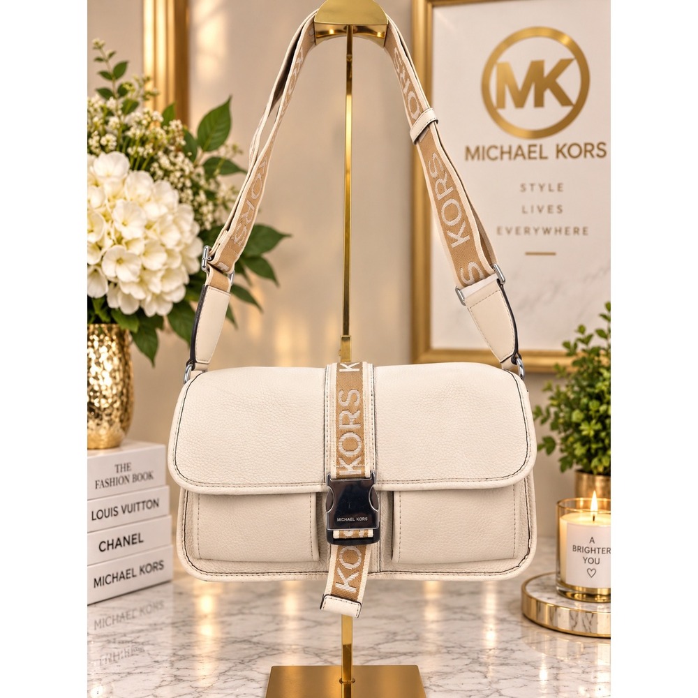 Michael Kors Hudson Cream Pebbled Leather Messenger Crossbody Bag Buckle Strap